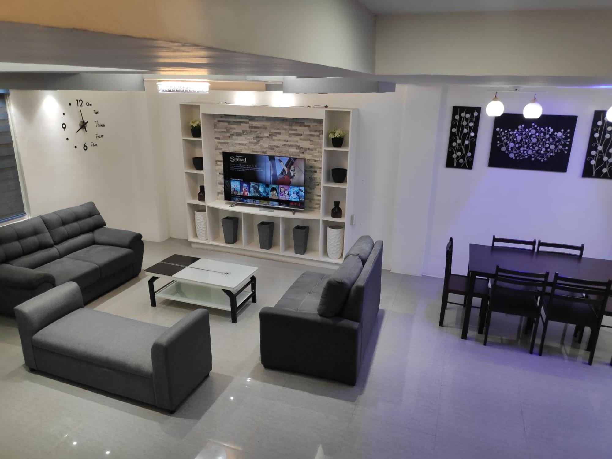 טגאיטאי Tagaytay Staycation By Naya And Darla W Free Swimming Pool, Wifi & Netflix מראה חיצוני תמונה