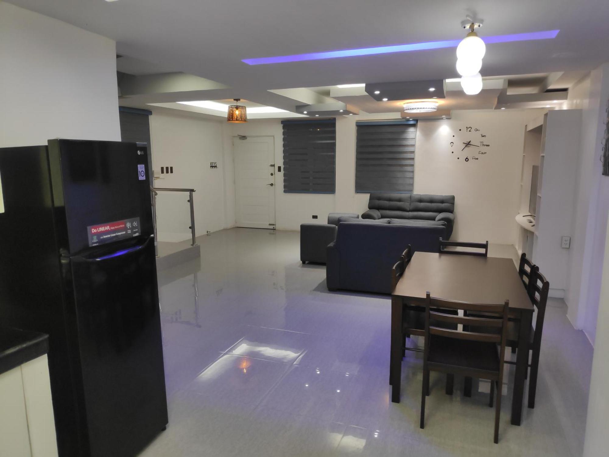 טגאיטאי Tagaytay Staycation By Naya And Darla W Free Swimming Pool, Wifi & Netflix מראה חיצוני תמונה
