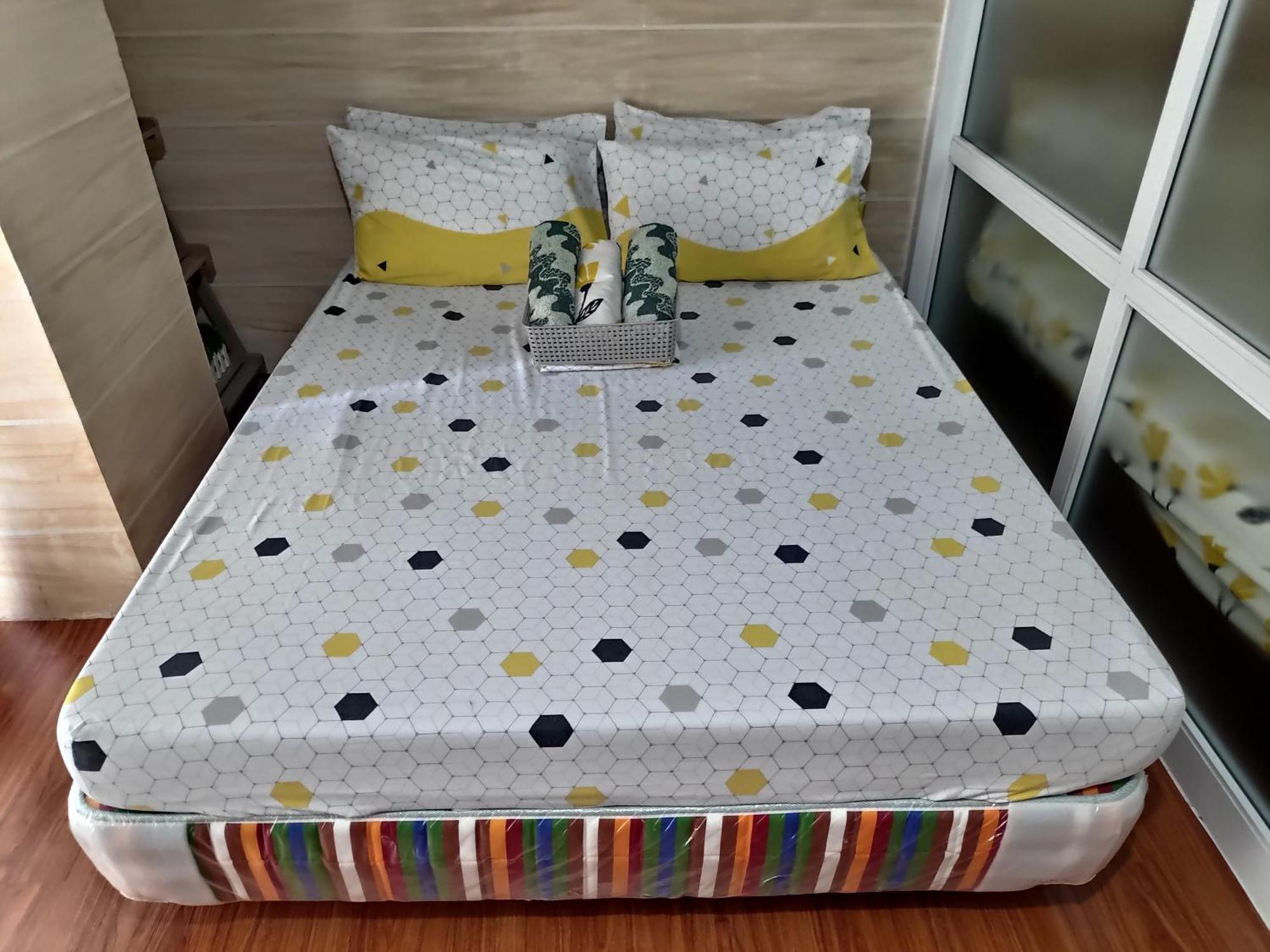 טגאיטאי Tagaytay Staycation By Naya And Darla W Free Swimming Pool, Wifi & Netflix מראה חיצוני תמונה