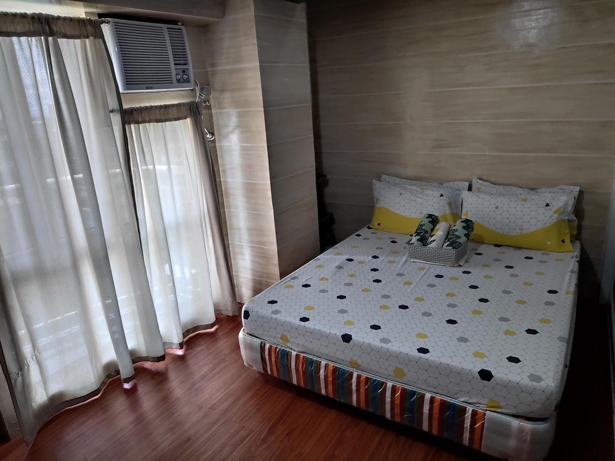 טגאיטאי Tagaytay Staycation By Naya And Darla W Free Swimming Pool, Wifi & Netflix מראה חיצוני תמונה