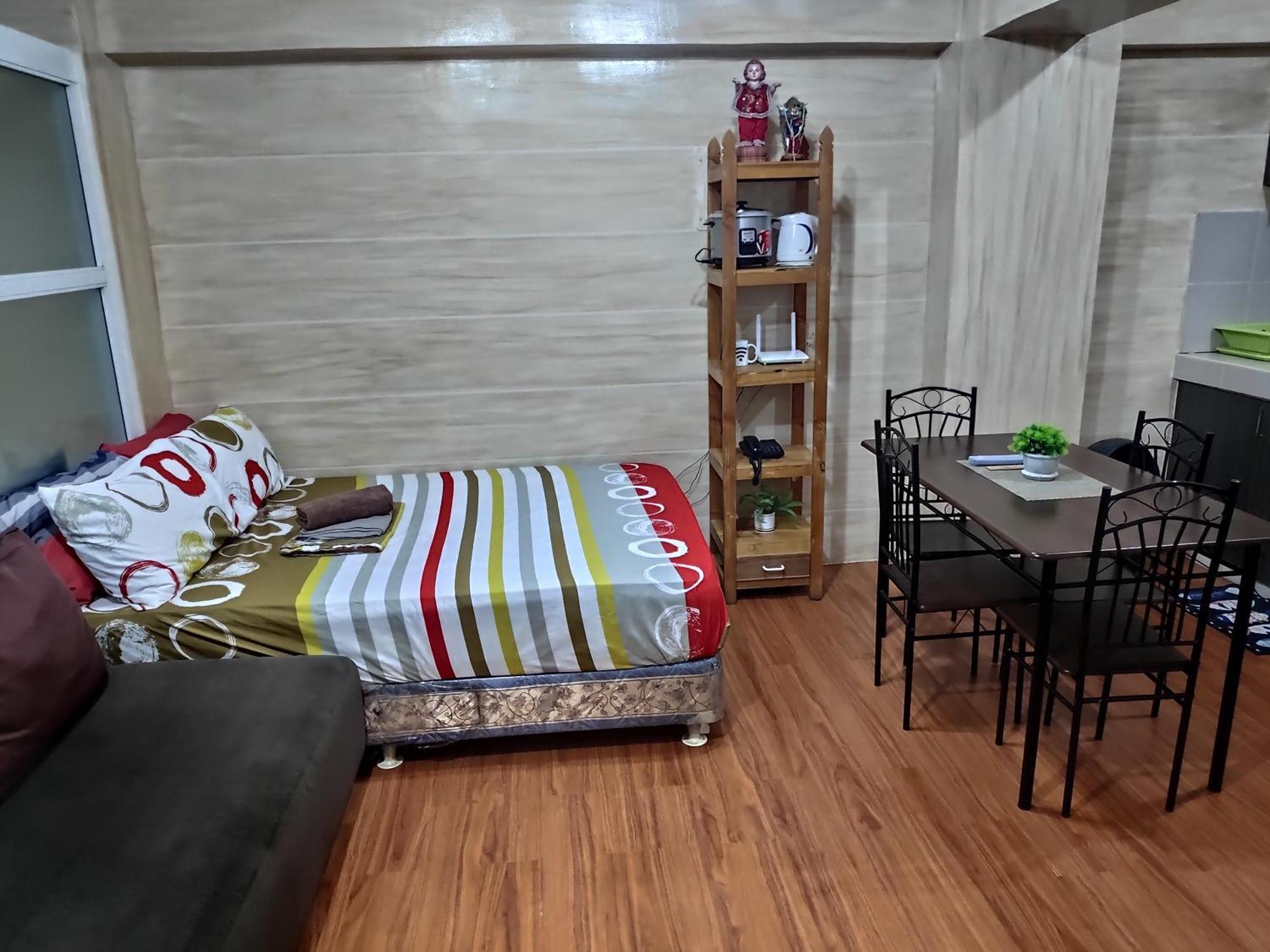 טגאיטאי Tagaytay Staycation By Naya And Darla W Free Swimming Pool, Wifi & Netflix מראה חיצוני תמונה