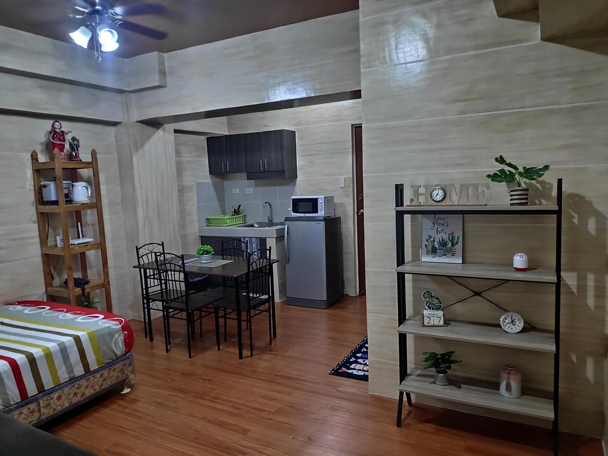 טגאיטאי Tagaytay Staycation By Naya And Darla W Free Swimming Pool, Wifi & Netflix מראה חיצוני תמונה