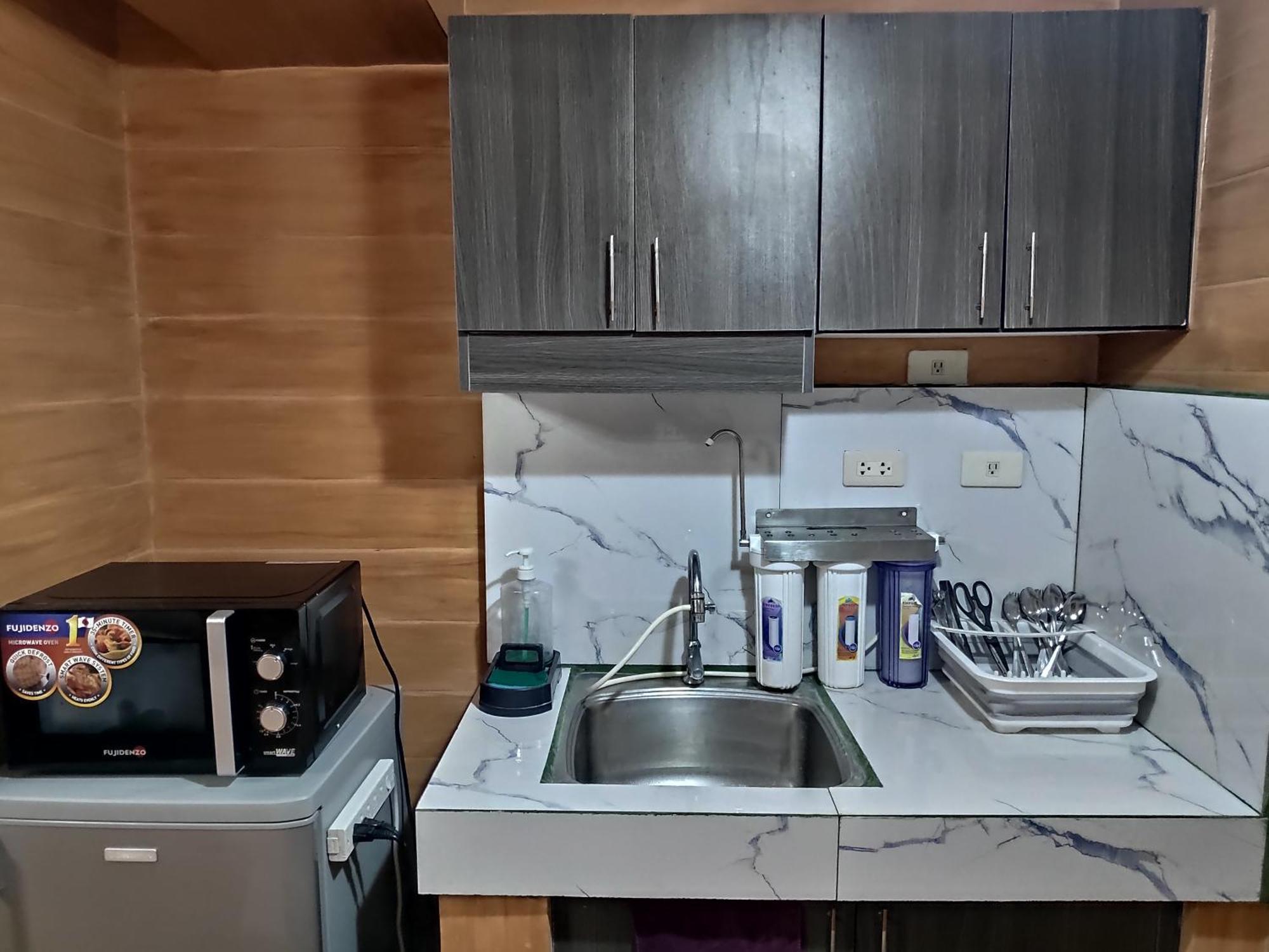 טגאיטאי Tagaytay Staycation By Naya And Darla W Free Swimming Pool, Wifi & Netflix מראה חיצוני תמונה