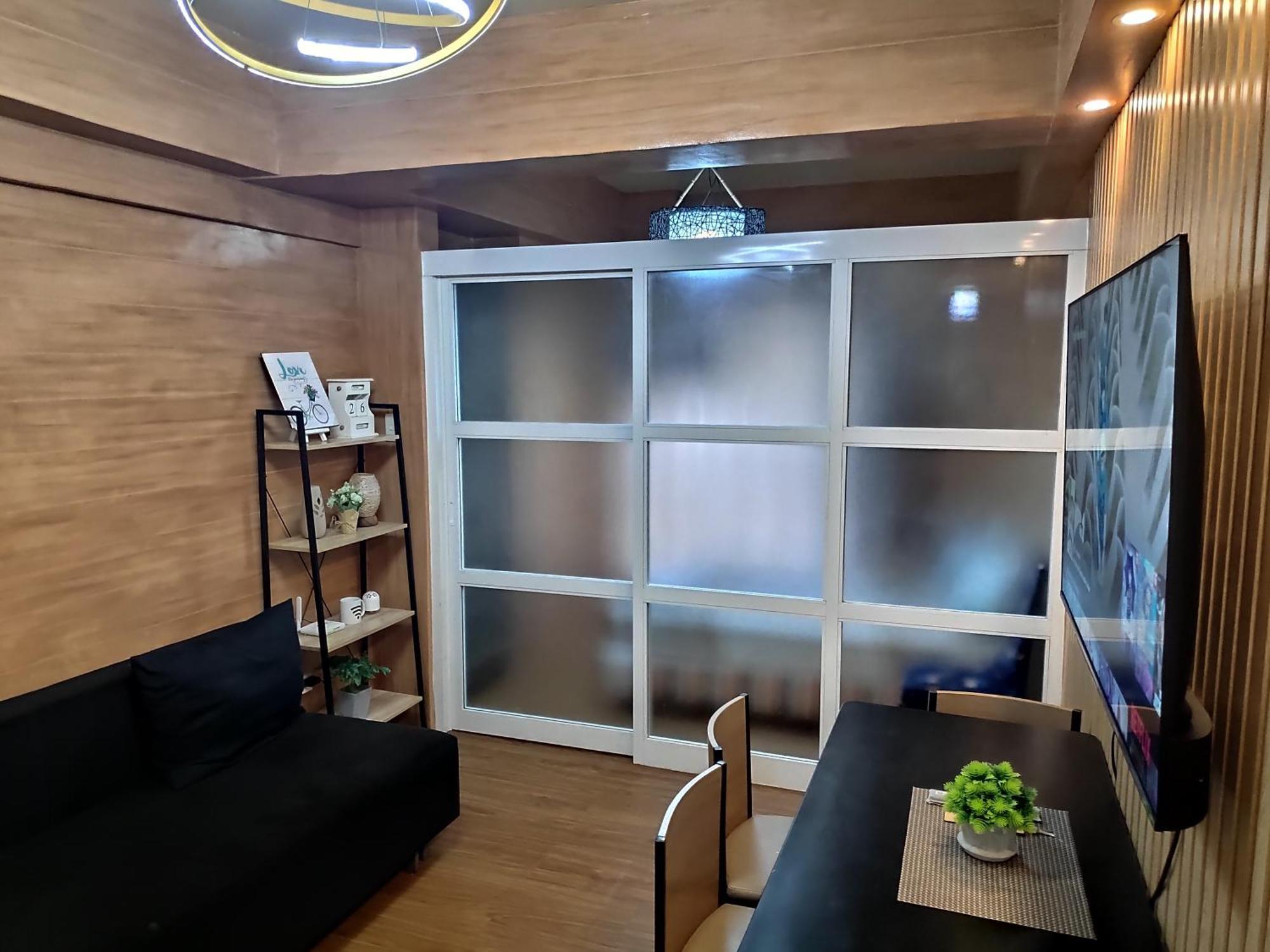 טגאיטאי Tagaytay Staycation By Naya And Darla W Free Swimming Pool, Wifi & Netflix מראה חיצוני תמונה
