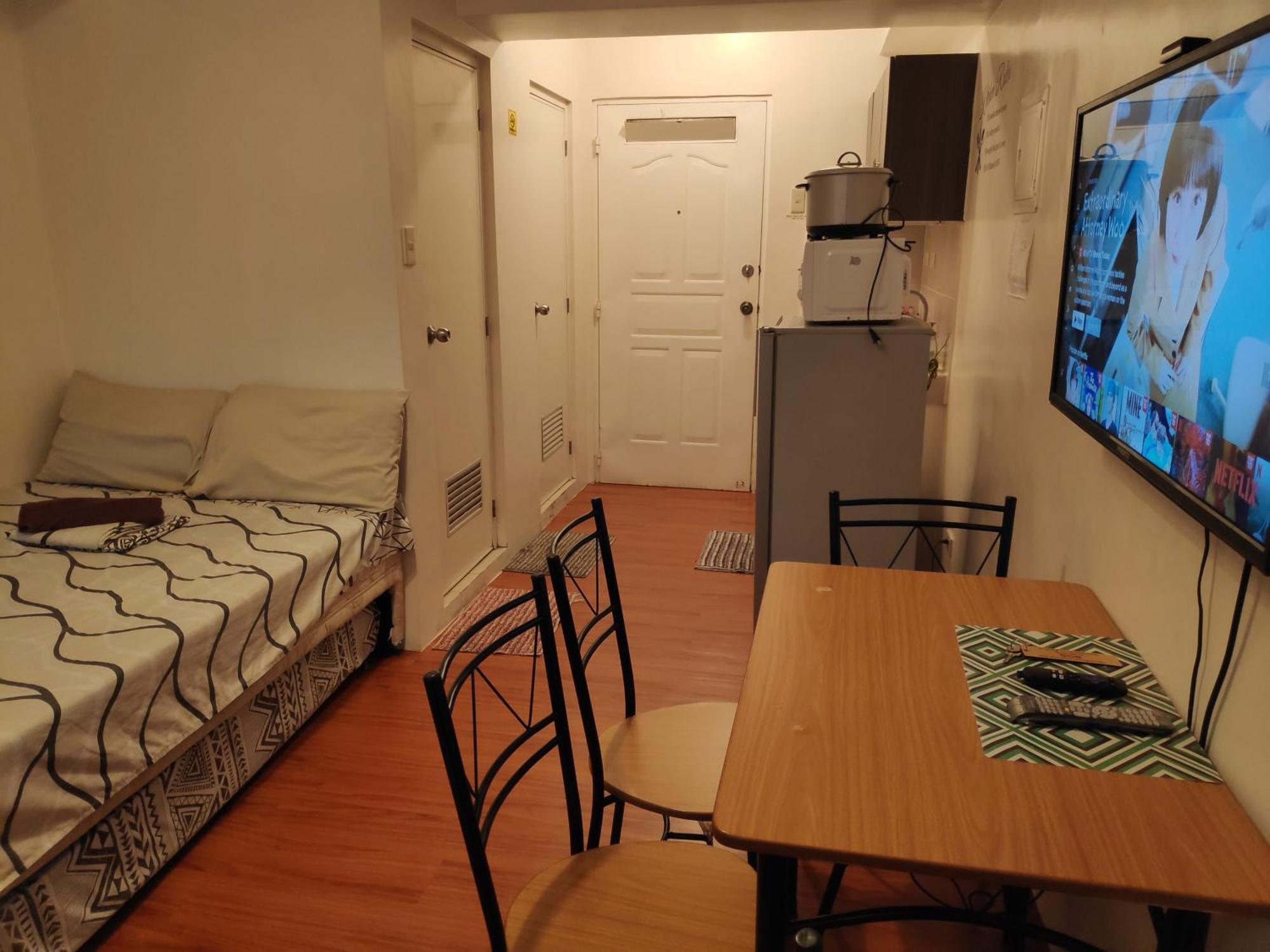 טגאיטאי Tagaytay Staycation By Naya And Darla W Free Swimming Pool, Wifi & Netflix מראה חיצוני תמונה